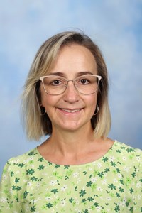 Photo of Claire McLennan